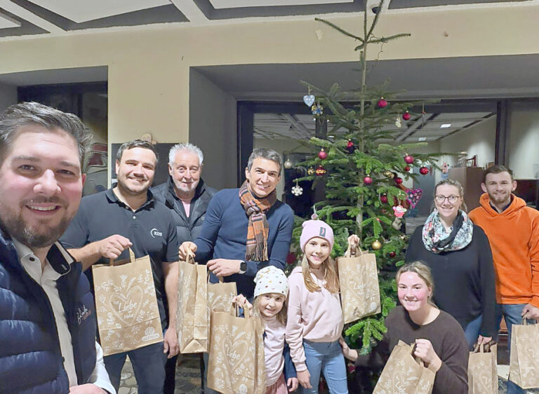Bild von der Weihnachtsaktion CDU Bachem Kindergarten